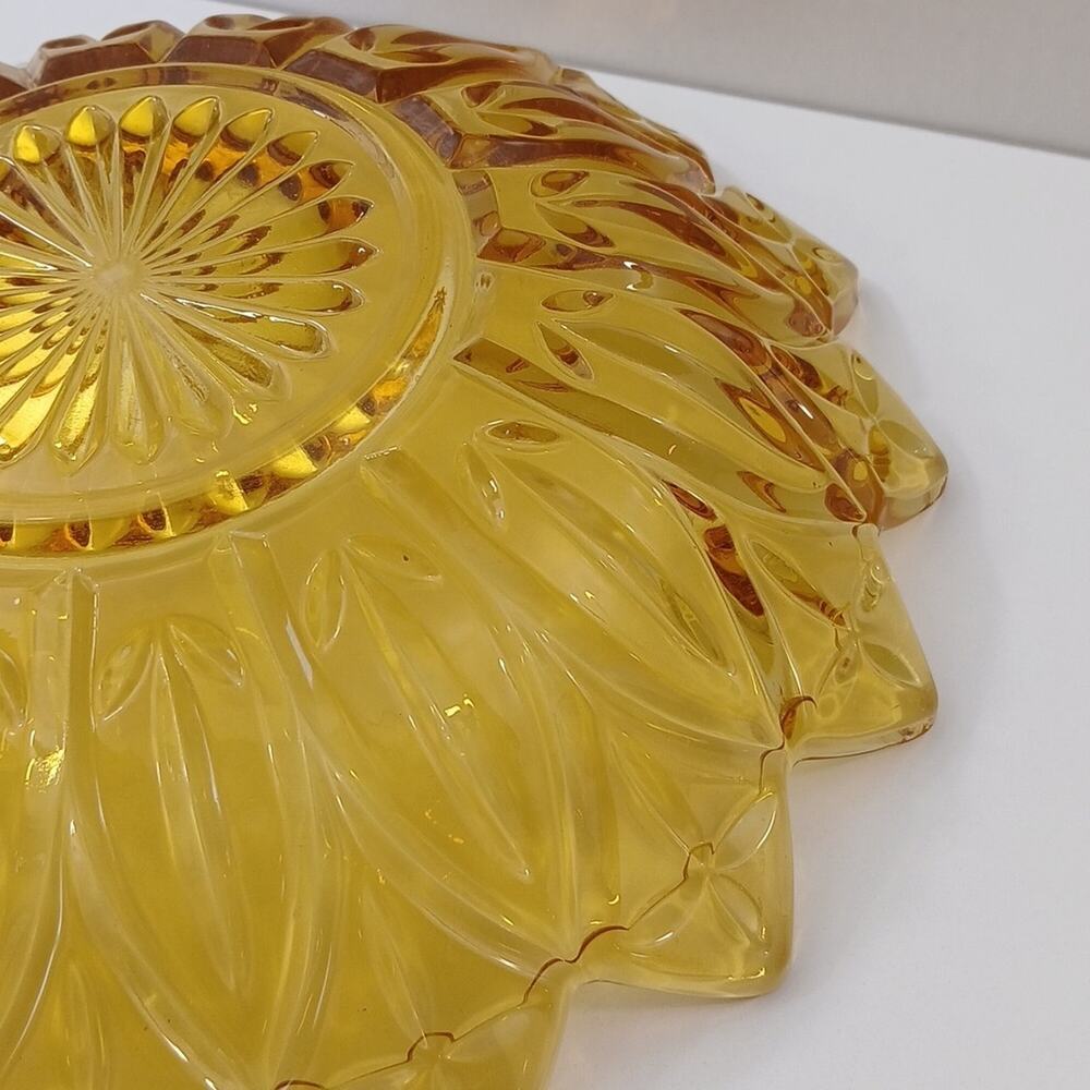 Vintage Federal Glass Flower Sunflower Petal Bowl Large Yellow Amber - Picture 13 of 16